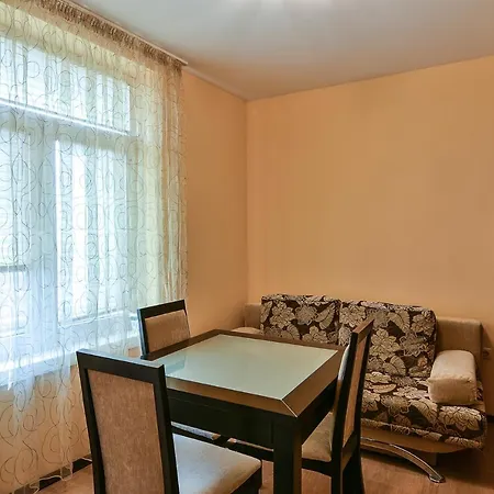 Lovely Budget 1-br Flat Top Center And Sea Garden Varna